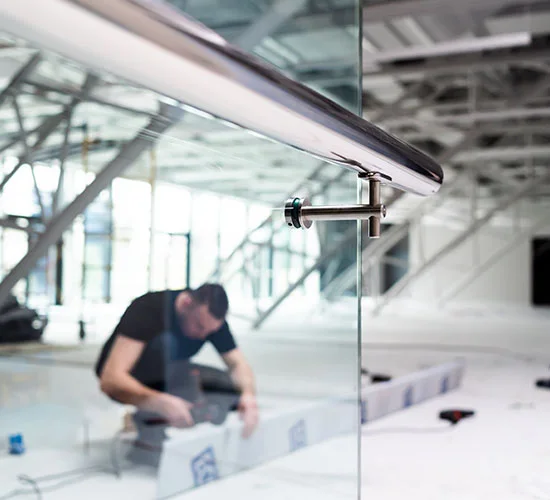 Marco Island, FL highly skilled glass repair technicians